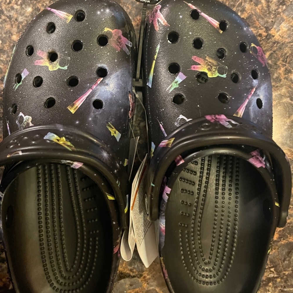 Crocs